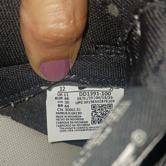 Nike Dunk Panda Men Sneakers - Picture 12 of 16